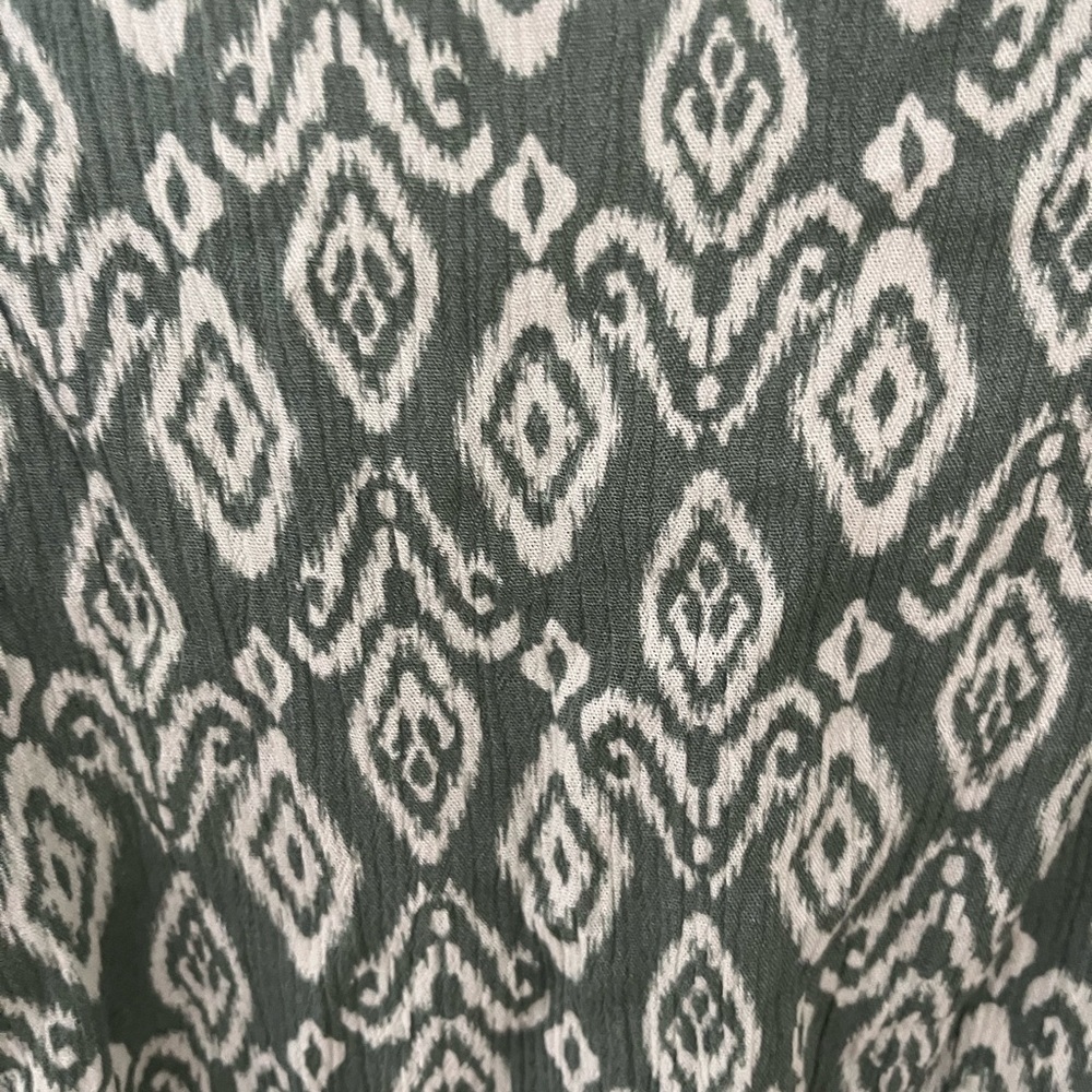Patterned romper 🌱 - Picture 4 of 4